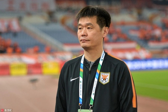 Áp lực của tân huấn luyện viên Trung Quốc trước trận gặp tuyển Việt Nam